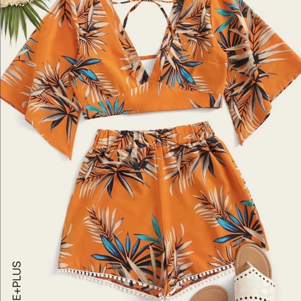 Plus tie back tropical print top and short